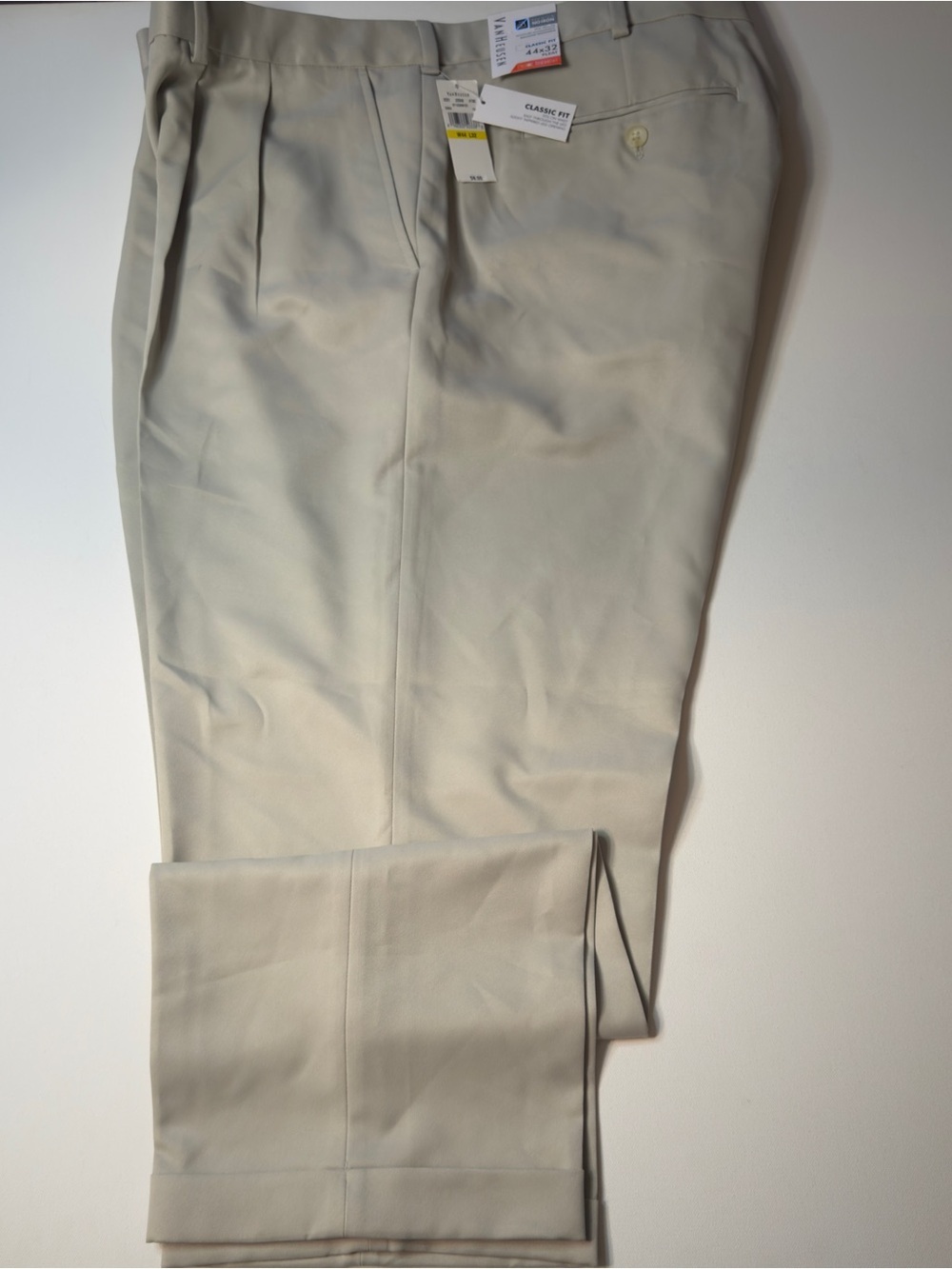 NWT Van Heusen Classic Fit Men's Dress Pants Kaki Size 44x32 (KB11)